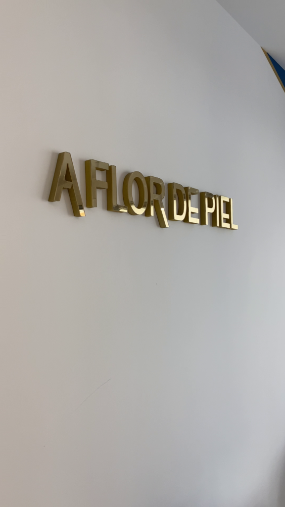 A Flor de Piel - Logo